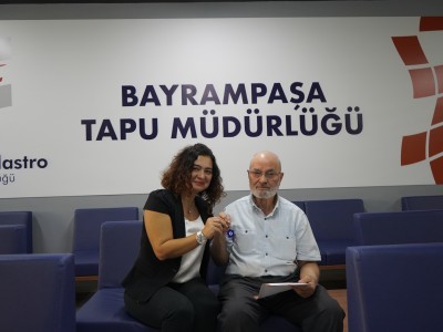 Bayrampaşa Kentsel Dönüşüm Projemizde Tapular Verilmeye Başlandı.